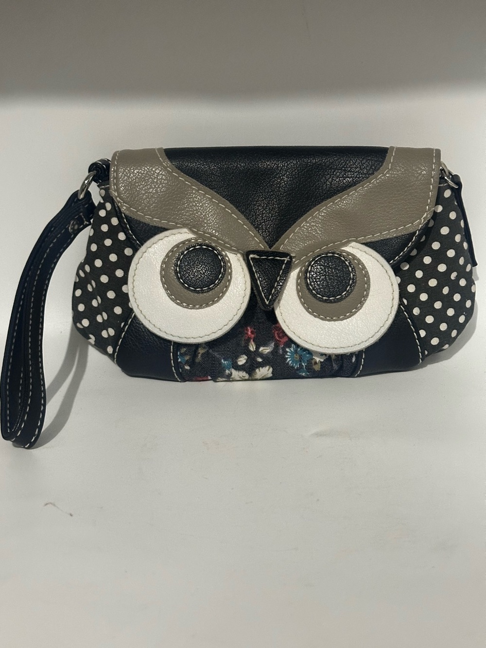 Women's Owl Accent Wristlet Bag in Black, White & Gray